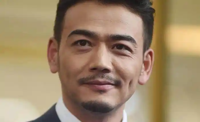 原创人气飙涨80后男明星南派三叔榜首周渝民榜眼胡歌探花