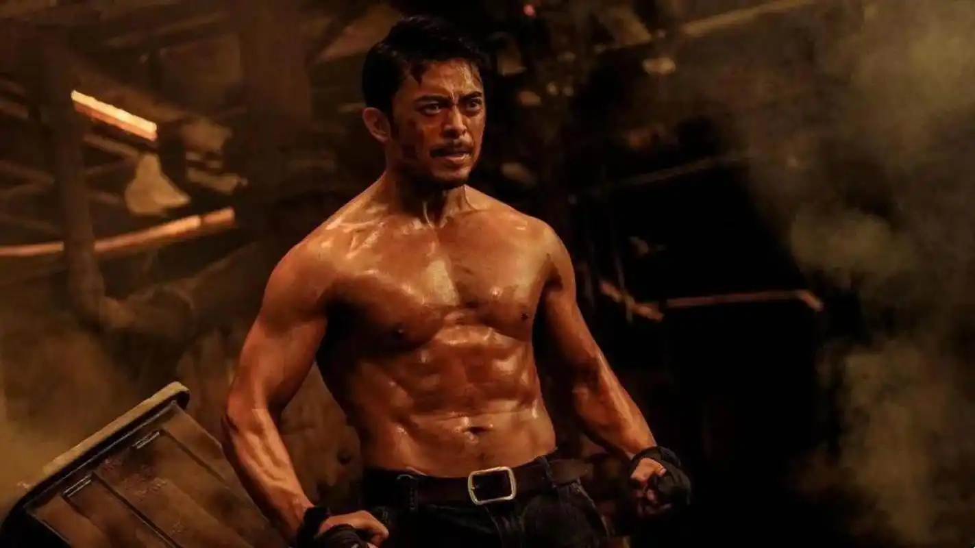 48岁的樊少皇锻炼出了一身肌肉!