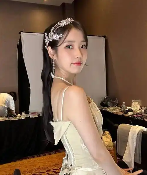 iu李知恩世界巡回演唱会