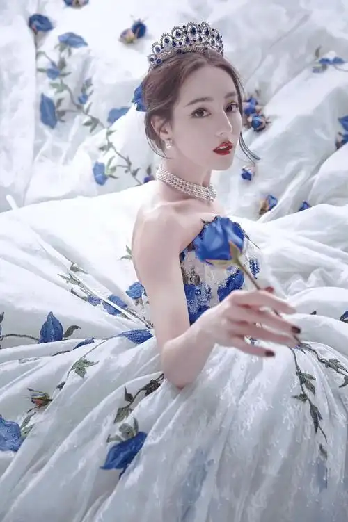 【迪丽热巴手机壁纸】在所有怦然心动里,迪丽热巴依然拔得头筹 - 知乎