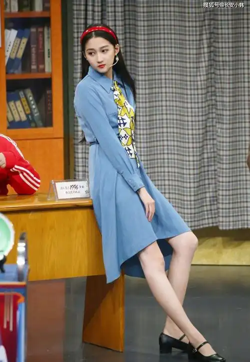 关晓彤偷偷改身高,官方身高调低至172_女明星