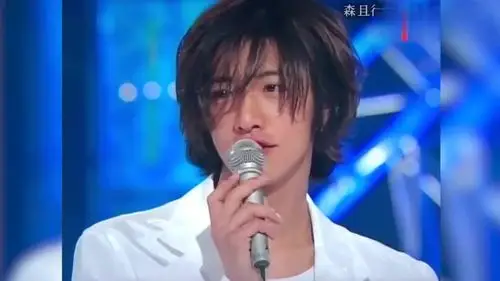 木村拓哉的神仙颜值,多少人曾爱慕他年轻时的容颜!