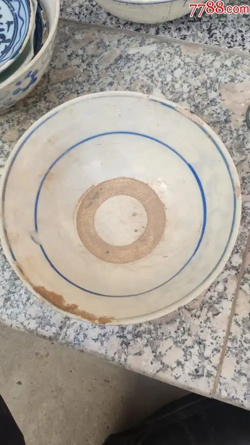 瓷器类;青花瓷生活用具为人民服务瓷碗一个有磕碰￥508品99瓷器类