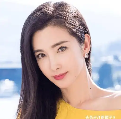 娱乐圈国人最爱的70后女明星前六位美女请欣赏_皮肤_五官_美人