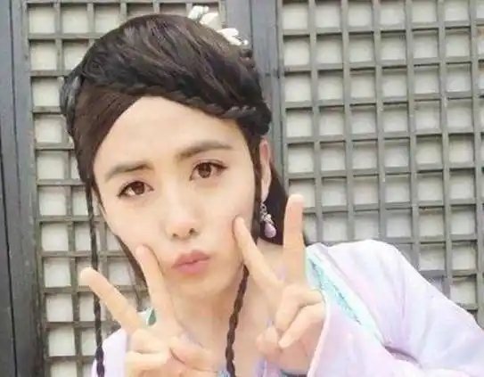 原创胡歌马天宇女装美艳那你是没看过薛之谦的女装扮相