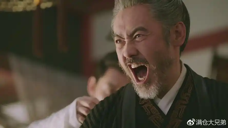 解读吴秀波虎啸前的三次眼神变化司马懿曹睿各有啥底牌