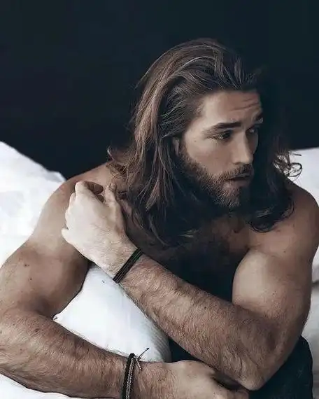 大热的男士大胡子,胡须男人最帅图片(为什么有些男人没胡子平平无奇)