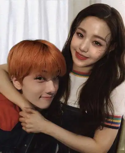 整一点阳间p图朴志晟x张元英