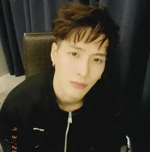 微信头像王嘉尔