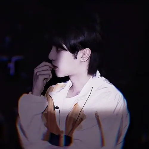 华晨宇头像自修