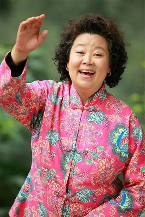 盘点长的胖却很红的女星韩红沈殿霞上榜靠实力让自己风生水起