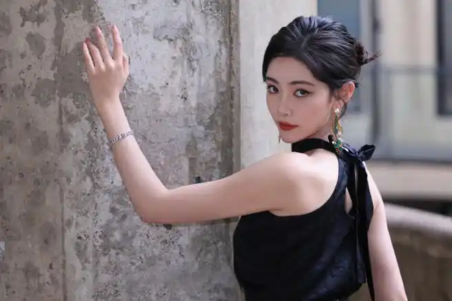 许佳琪的秀场日记