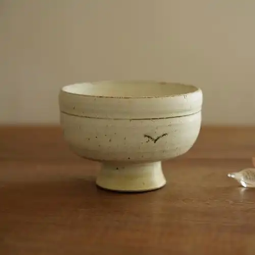 甜品风格粉引日式白釉碗粗奶杯碗酸高足纯手碗