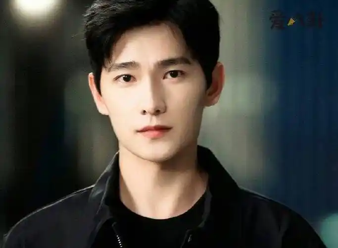 杨洋迪丽热巴私下关系恋情曝光新剧吻戏花絮网友磕疯了