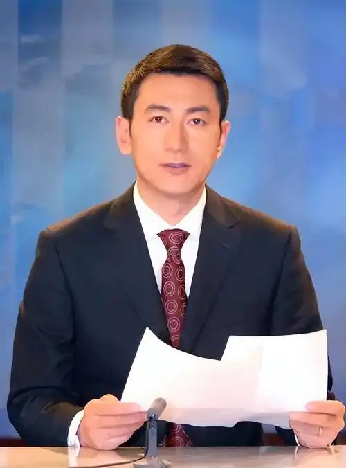 主持人鲁健个人资料:32岁娶小6岁郑天亮,如今儿女双全-韩剧网-最新