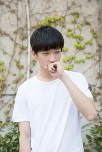 中央音乐学院校草曹恩齐钢琴系氧气学长气质绝佳