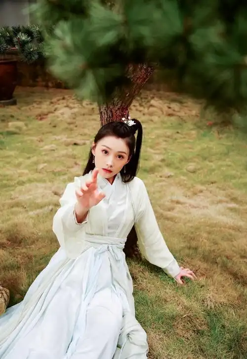 王嵛唯美古装剧照图片