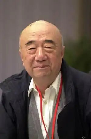 话剧《向上走向下走》演员简历-李丁