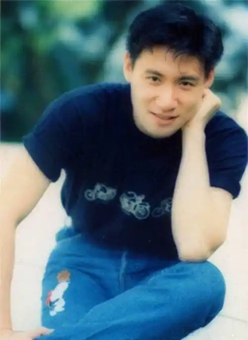 张学友因600万和亲哥决裂,哥哥负气离家出走,后来的他过得咋样_香港