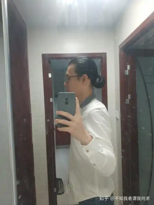 留长发扎马尾的男生一般是出于什么考虑呢