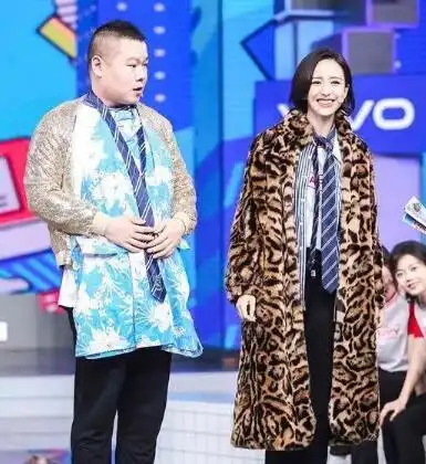 闫妮2019年参加的是《快乐大本营》的第20190406期和第20190713期.