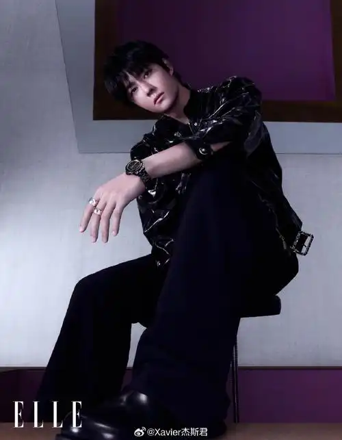 王一博elle首封##王一博elle7月刊封面##王一博elle光影空间大片