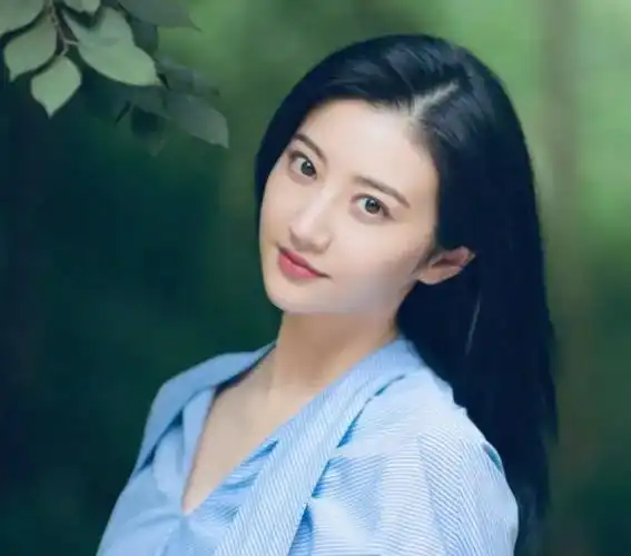 景甜,外貌身材可以说是完美,好一朵人间富贵花