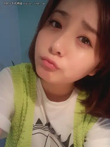 来看美女 美图秀秀手机样张曝光