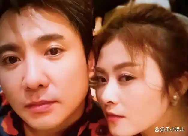 近日,杨迪自曝跟相守十几年的女友分手一事登上热搜,很多人愤怒于男方