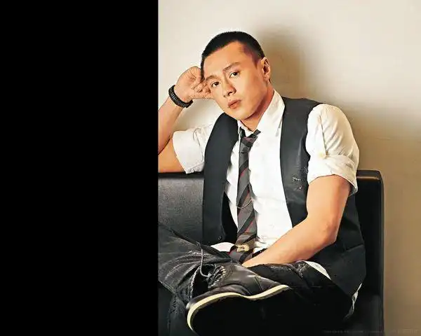 黄浩然写真-1280x1024.152k.高清大图-明星写真馆n63.com