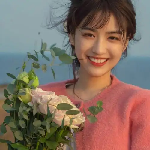 有没有那种笑的很开心的女生头像