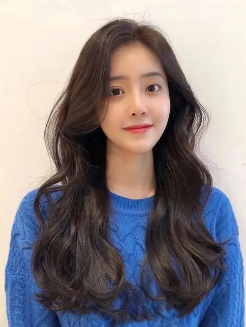 临沂烫发 中长发女生标配 法式大波浪卷发