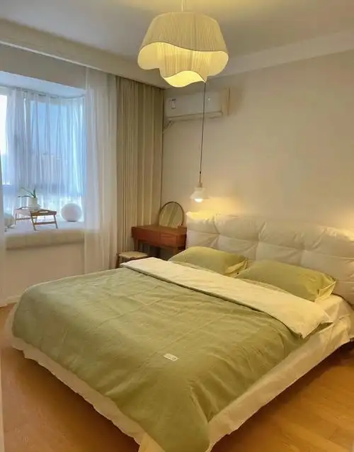 在一个收入不及苏北,房价比肩苏南的的苏中城市,普通家庭的孩子,要靠