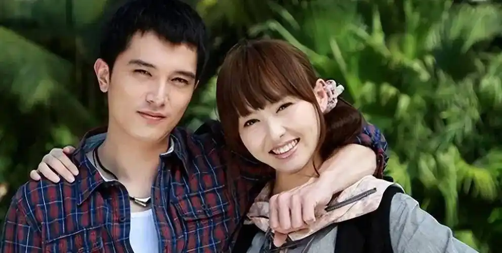 都说越努力的人越幸运,她幸运地遇到了自己的爱情,而罗晋给了唐嫣幸福