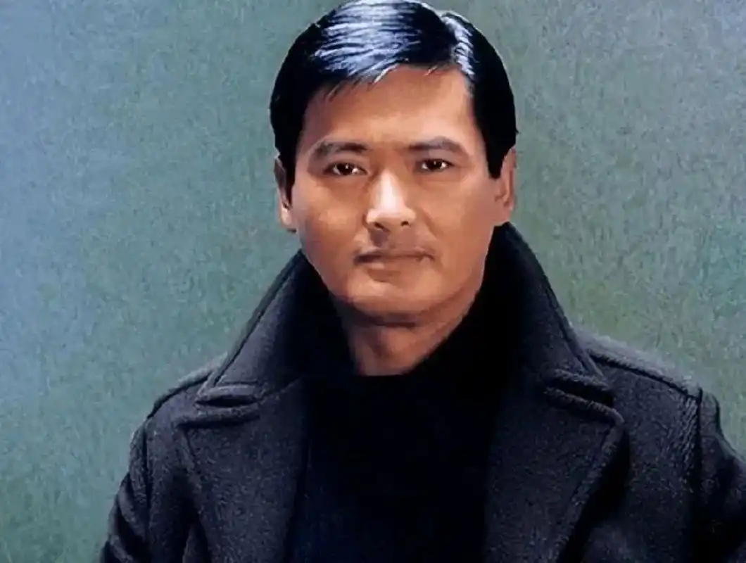 5月30日,有网友晒出了几张周润发的近照,照片里周润发皮肤黝黑,辽上