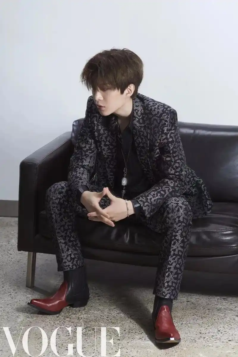 范丞丞成名未成年偶像还在练习中