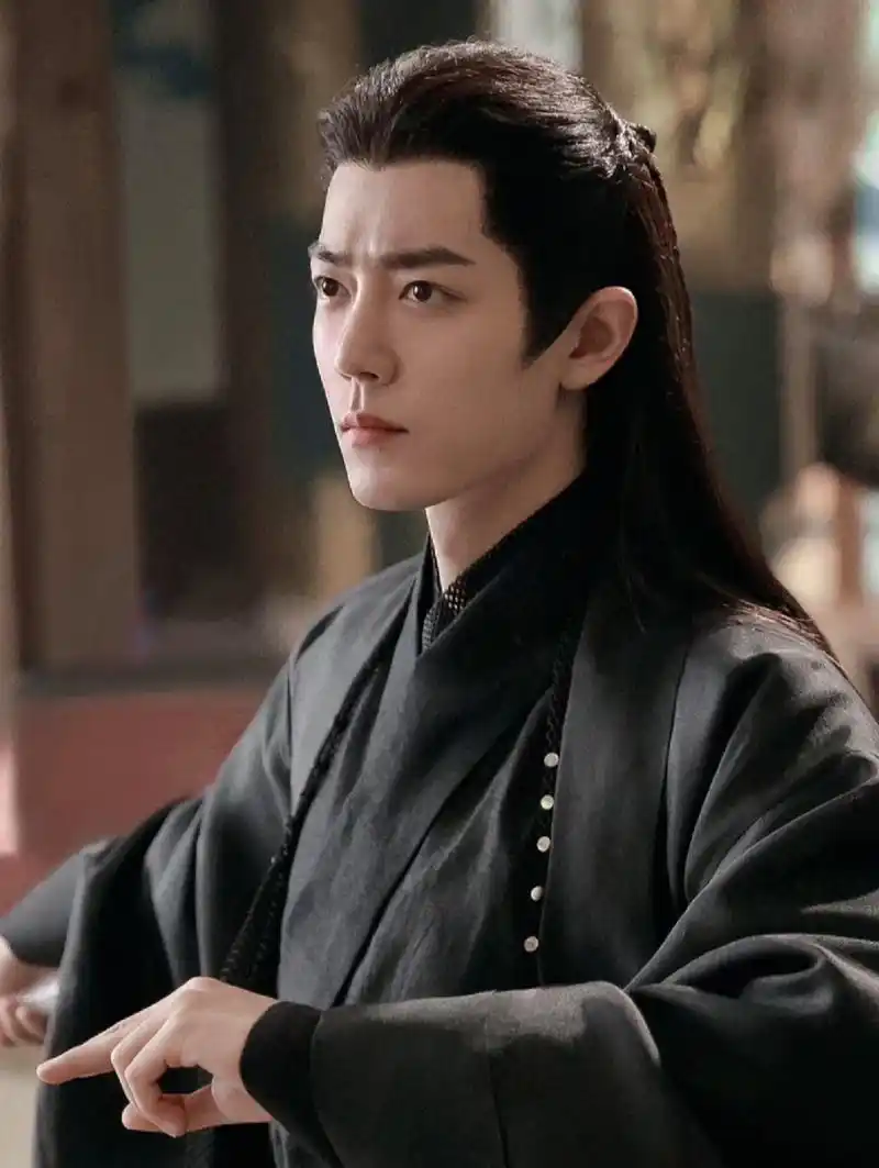 肖战# #肖战时影# 一生一世如影随形 #肖战玉骨遥