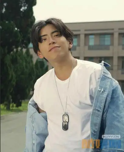 明星星闻王大陆的现任经纪人是哪位13524211195