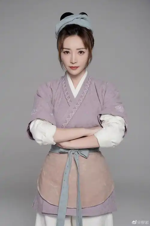 柳岩晒梦华录定妆照古风造型温婉可人