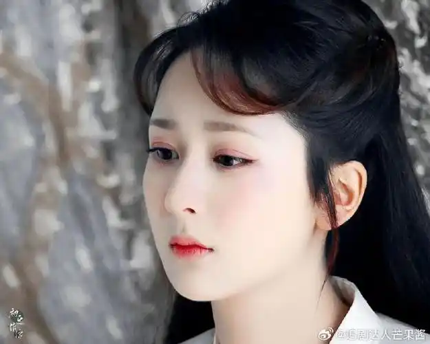 杨紫锦觅开播五周年##香蜜沉沉烬如霜播出五周年