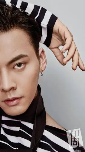 香港帅哥演员陈伟霆时尚写真