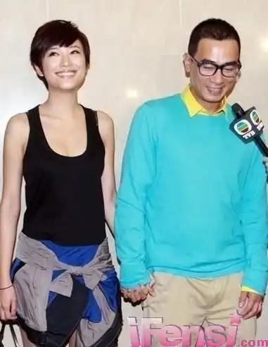 应采儿陈小春美女与"野兽" 春夏秋冬不离不弃