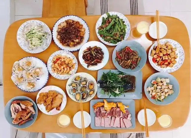 河南一女子回娘家,晒出爹妈做的一桌菜,网友:大开眼界