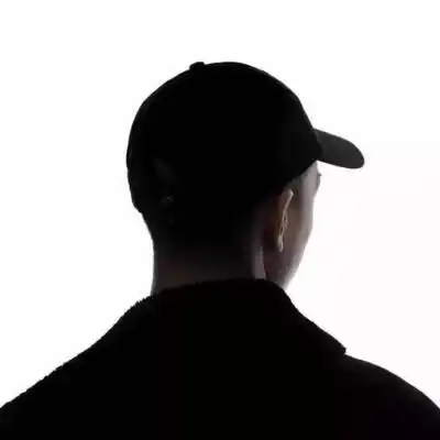 ins戴帽子个性男生头像