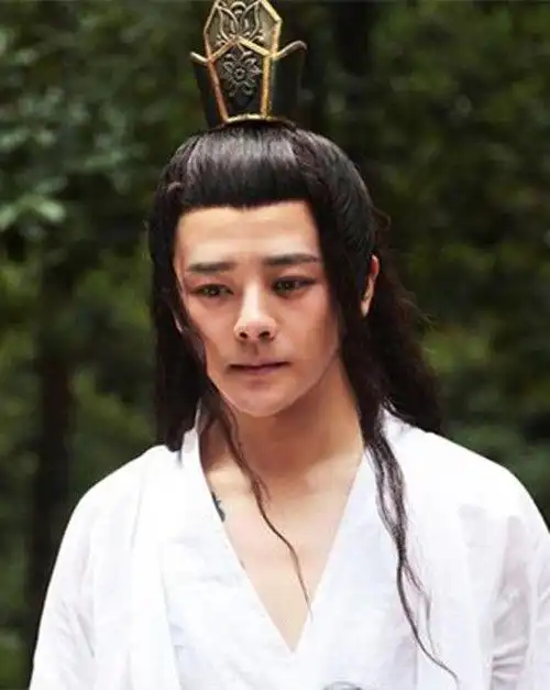 刘济恺 假凤虚凰