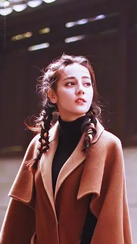 迪丽·邻家女孩·热巴回眸杀 邻家女孩亲切感扑面而来