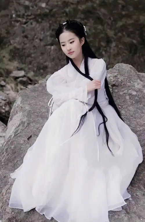 自带滤镜的刘亦菲#刘亦菲的"小龙女"真的太惊艳了!