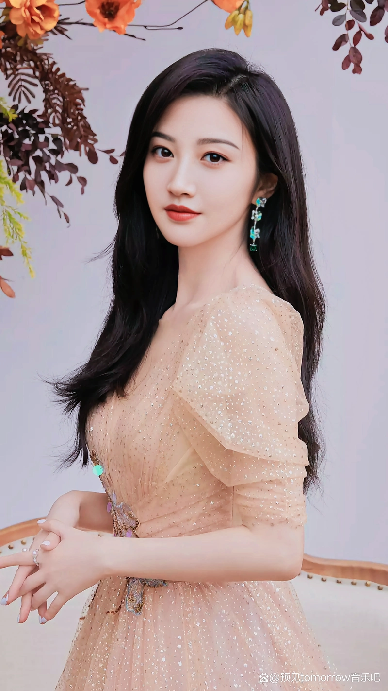 长相甜美的女明星景甜