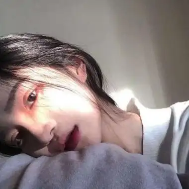 网头女干净-女生头像 - 壁纸之家