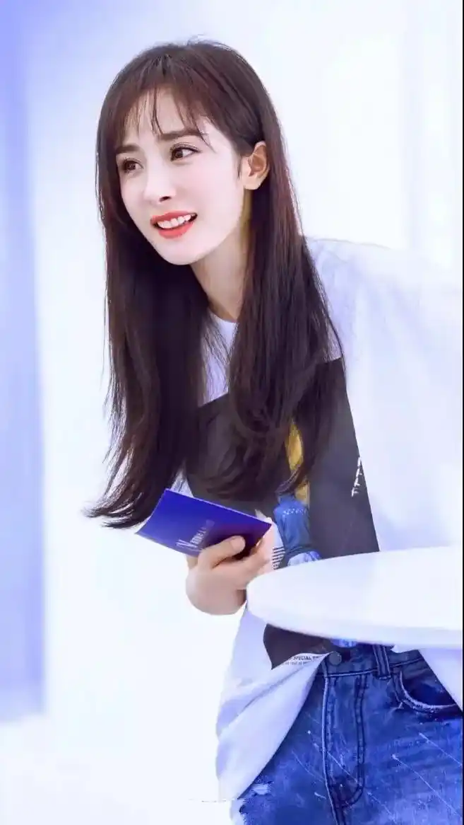 dou 上热门 #杨幂 #dou是最美天使  - 抖音